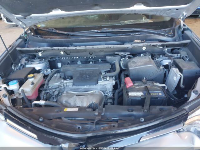 Toyota RAV4 Xle Image 11