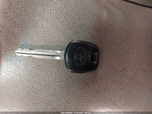 Toyota Sienna Xle V6 8 Passenger Image 16