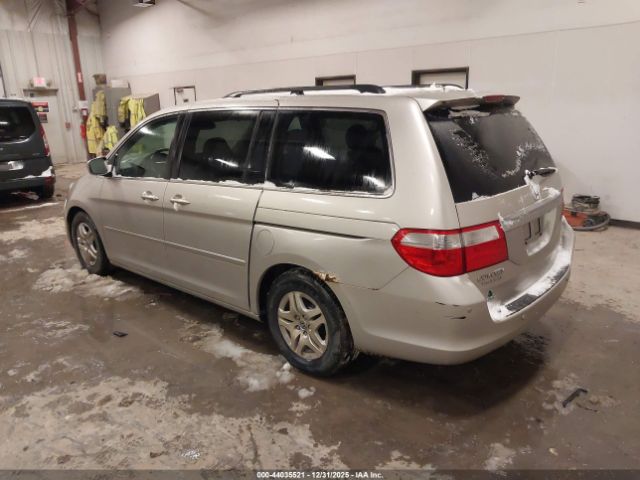 Honda Odyssey Touring Image 4