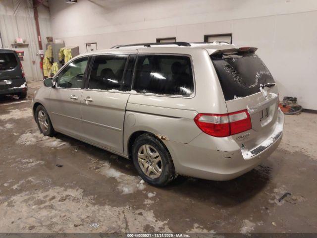 Honda Odyssey Touring Image 4