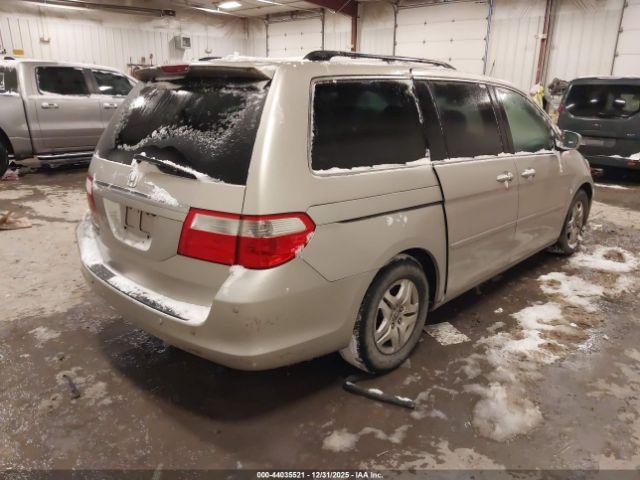 Honda Odyssey Touring Image 5