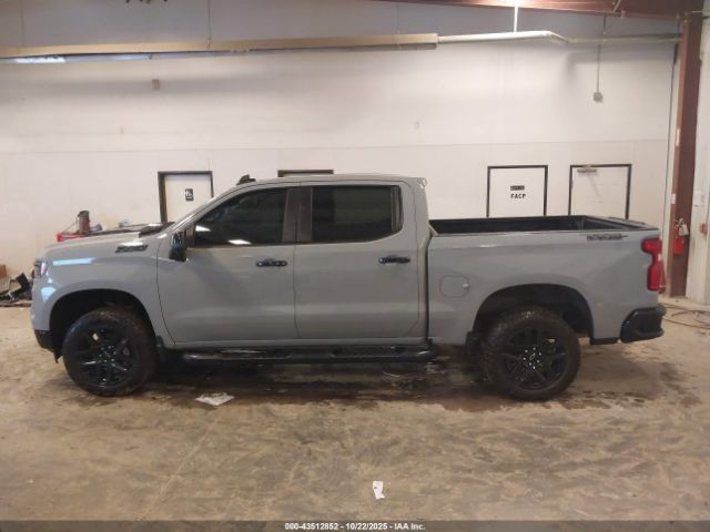 Chevrolet Silverado 1500 4wd  Short Bed Lt Trail Boss Image 13