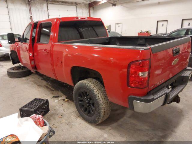 Chevrolet Silverado 2500 Ltz Image 2