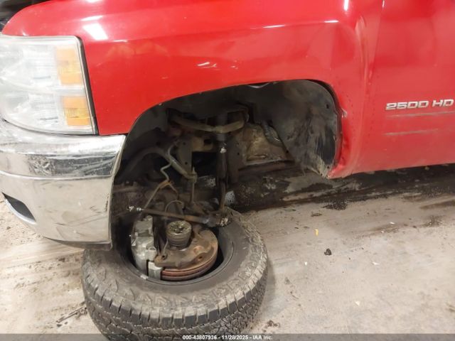 Chevrolet Silverado 2500 Ltz Image 6