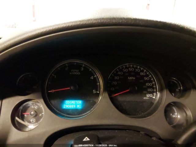 Chevrolet Silverado 2500 Ltz Image 15