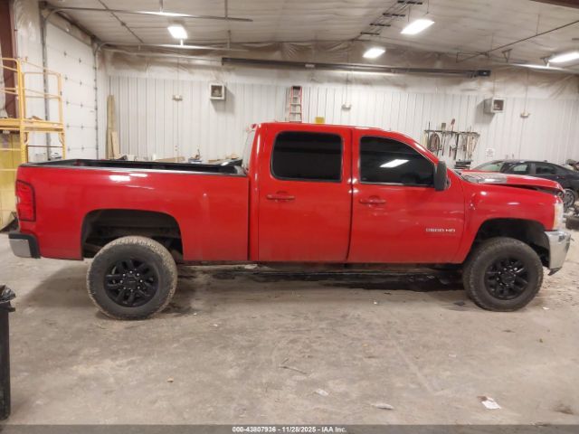 Chevrolet Silverado 2500 Ltz Image 12