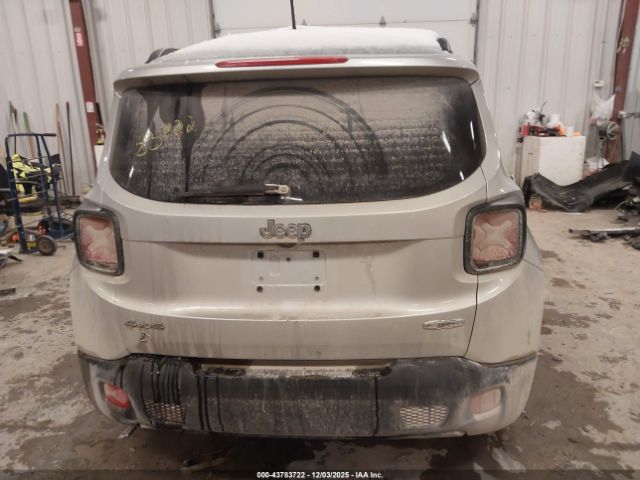 Jeep Renegade Latitude 4x4 Image 13