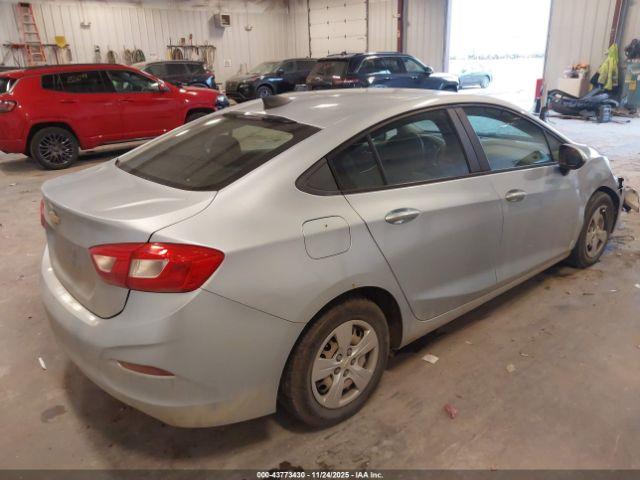 Chevrolet Cruze Ls Auto Image 6