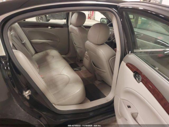 Buick Lucerne Cxl Image 8