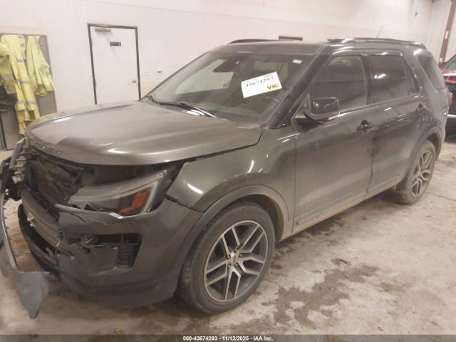 Ford Explorer Sport Image 7