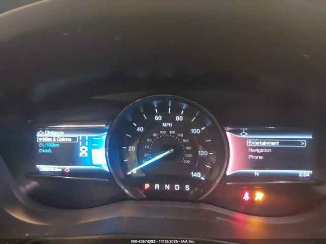 Ford Explorer Sport Image 9