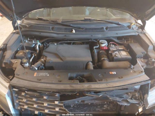 Ford Explorer Sport Image 10