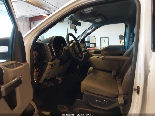 Ford F-350 Xlt Image 9