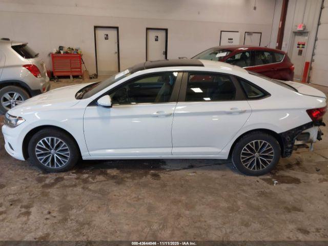 Volkswagen Jetta Image 11