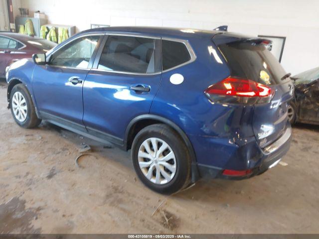 Nissan Rogue S Image 2