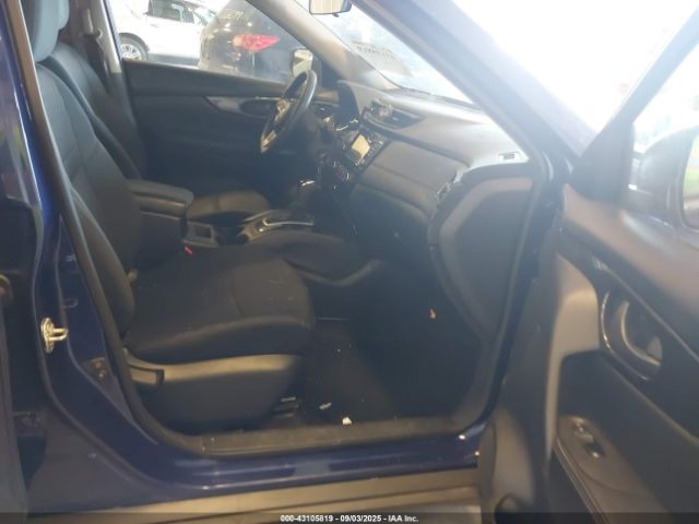 Nissan Rogue S Image 3