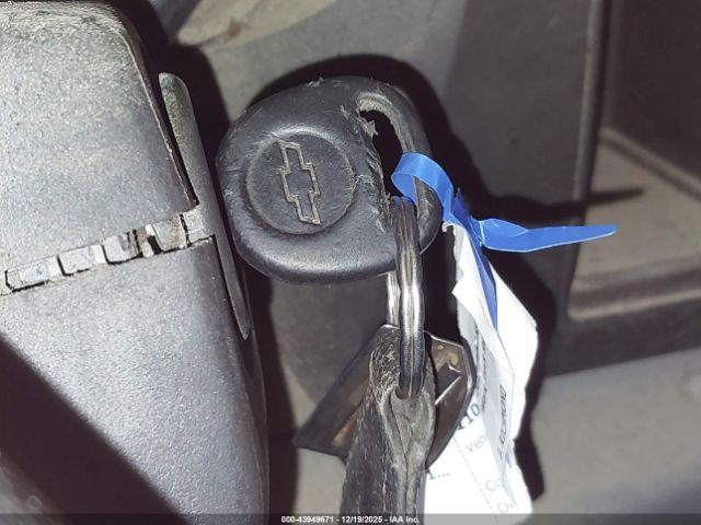 Chevrolet Silverado 1500 Work Truck Image 10