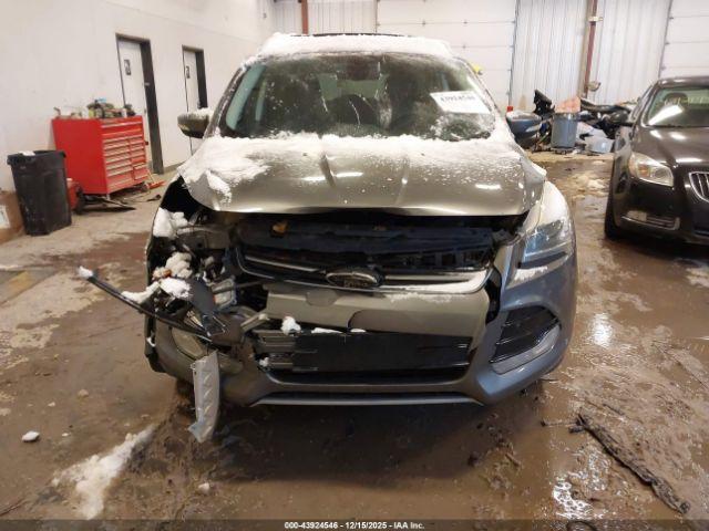 Ford Escape Titanium Image 8