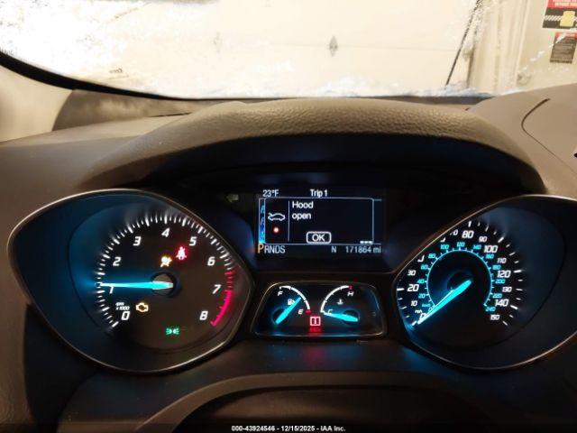 Ford Escape Titanium Image 10