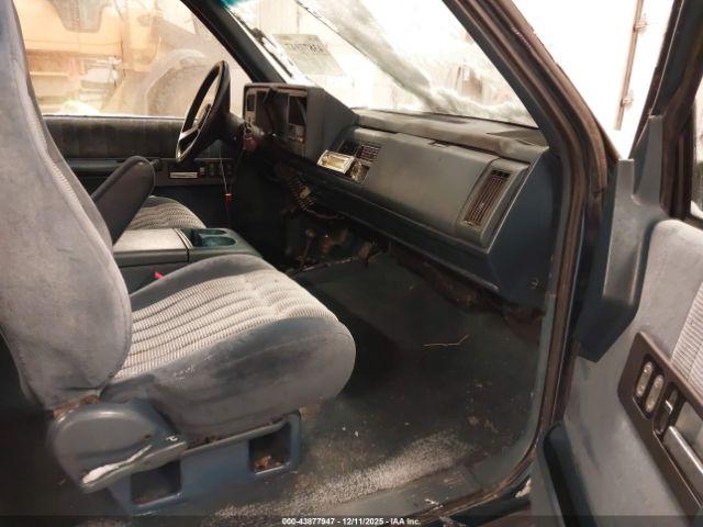 GMC Sierra K1500 Image 5