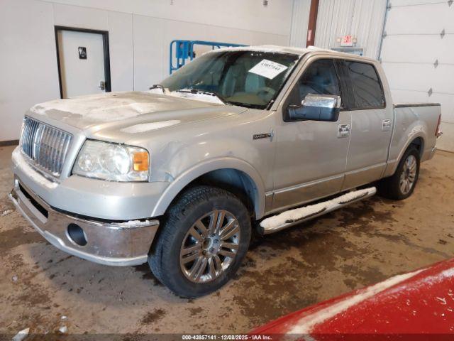 Lincoln Mark LT Image 9