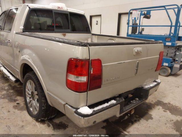 Lincoln Mark LT Image 11