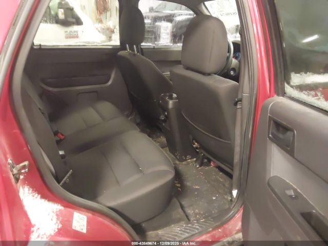 Ford Escape Xlt Automatic Image 8