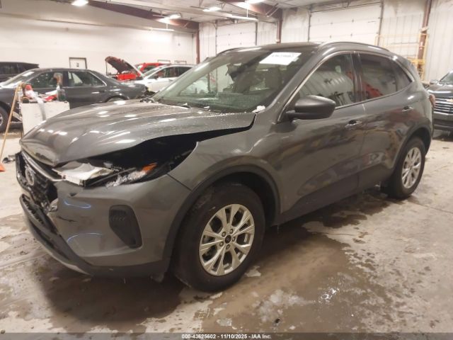 Ford Escape Active Image 10