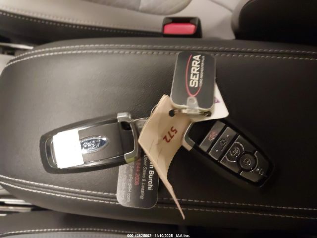 Ford Escape Active Image 9