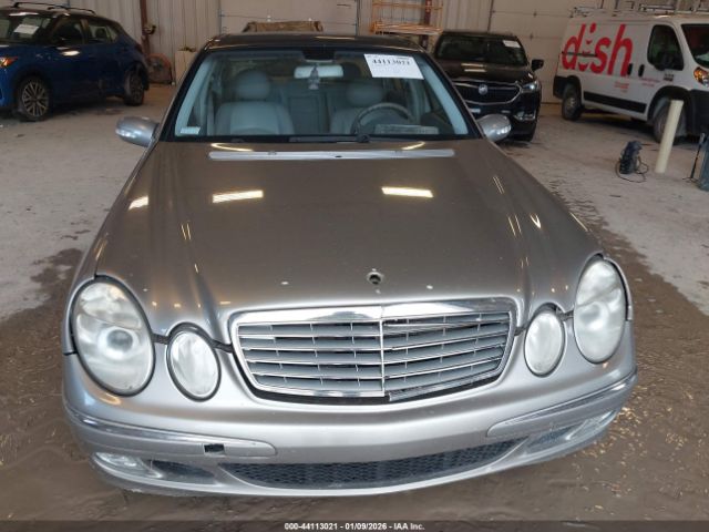 Mercedes-Benz E-Class Image 2