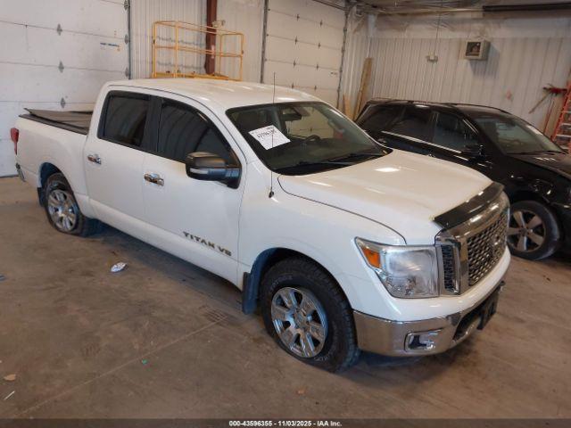  Salvage Nissan Titan