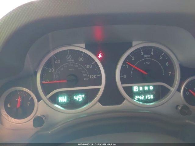 Jeep Wrangler Sahara Image 6