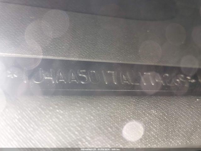 Jeep Wrangler Sahara Image 14