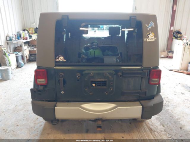 Jeep Wrangler Sahara Image 16