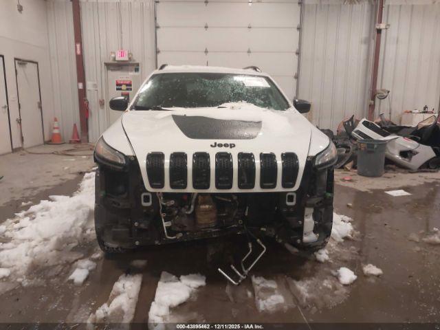 Jeep Cherokee Altitude 4x4 Image 3