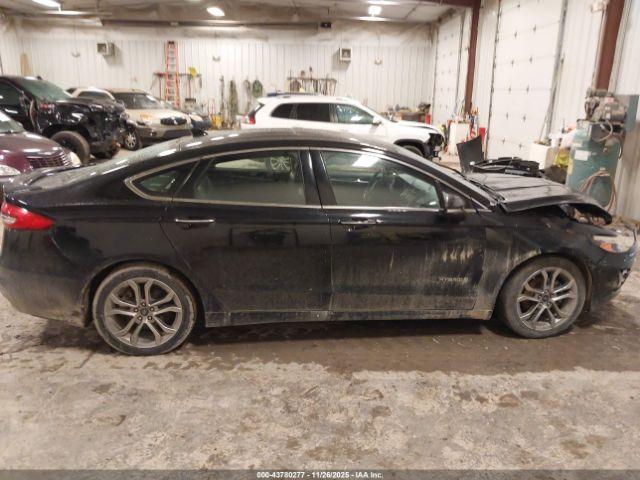 Ford Fusion Titanium Image 9