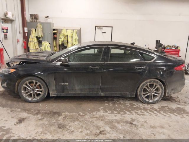 Ford Fusion Titanium Image 6