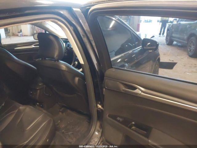 Ford Fusion Titanium Image 7