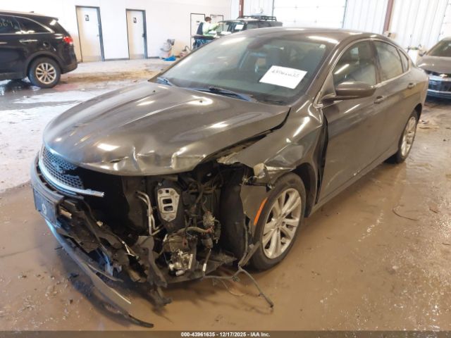 Chrysler 200 Limited Image 11