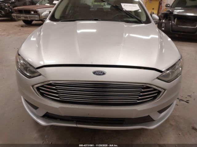 Ford Fusion S Image 4