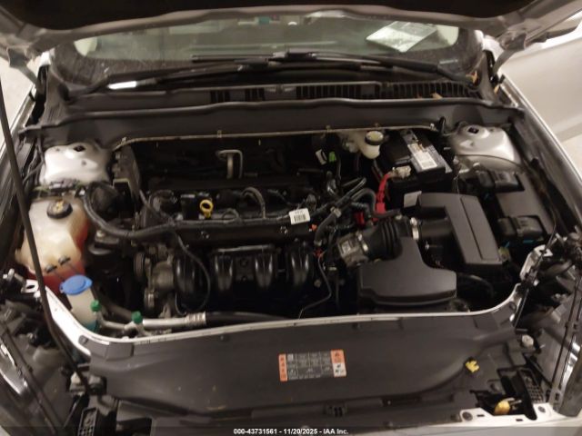 Ford Fusion S Image 6